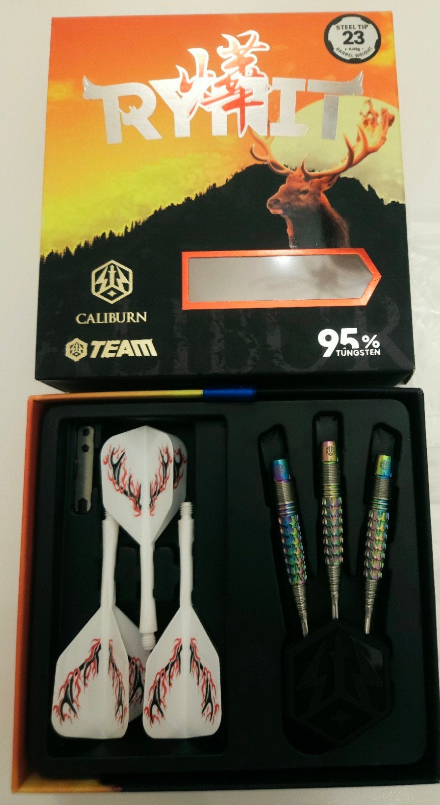 Darts caliburn mission red dragon winmau unicorn shot target, Ophalen of Verzenden, Zo goed als nieuw, Pijlen