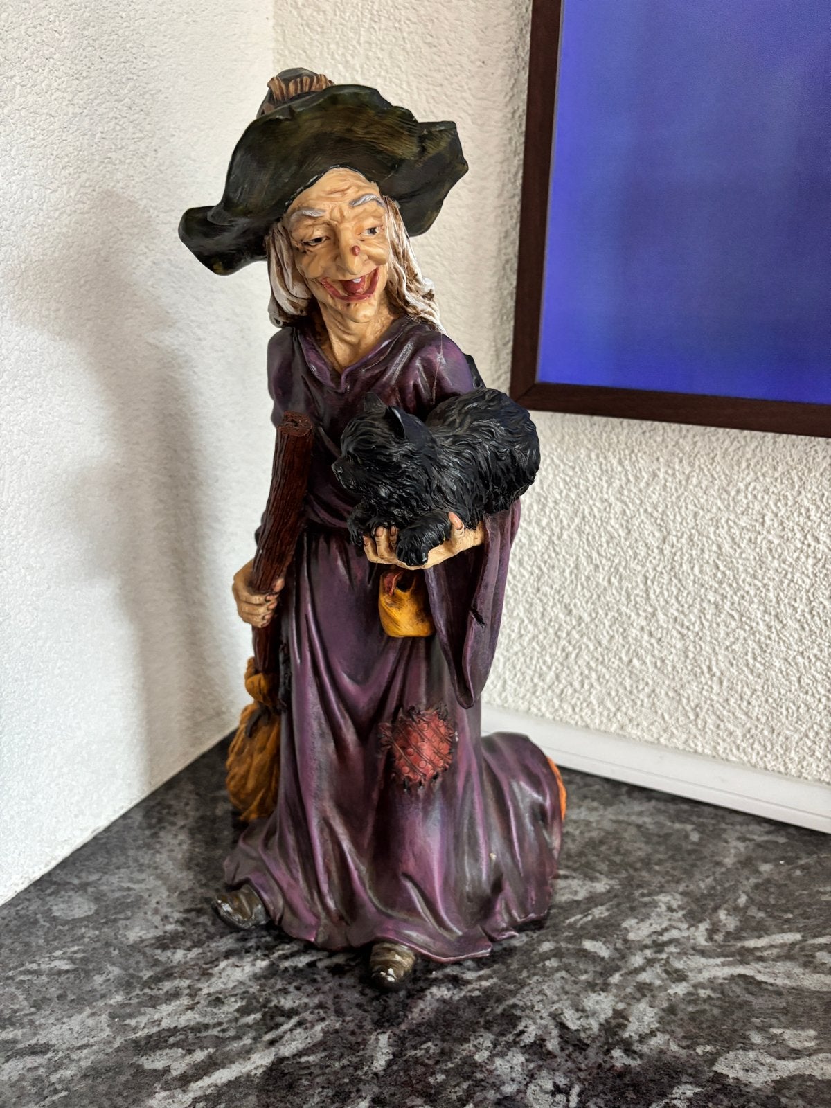 Heks beeld 45cm met kat en bezem - Halloween decoratie, Vintage, Gebruikt, Meerkleurig, Kunststof