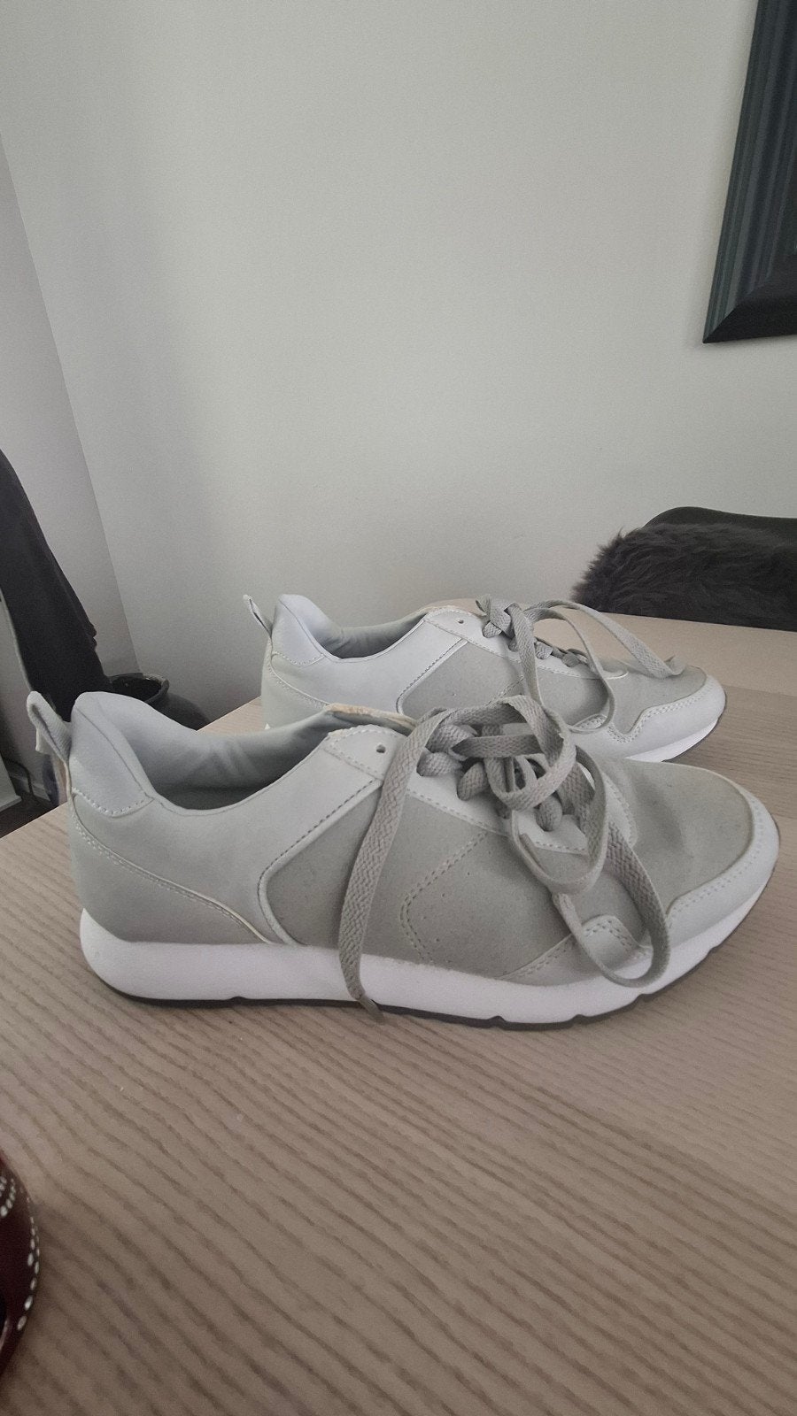 Lichtgrijze sneakers -Primark - Maat 39, Ophalen of Verzenden, Sneakers of Gympen, SHEIN, Grijs