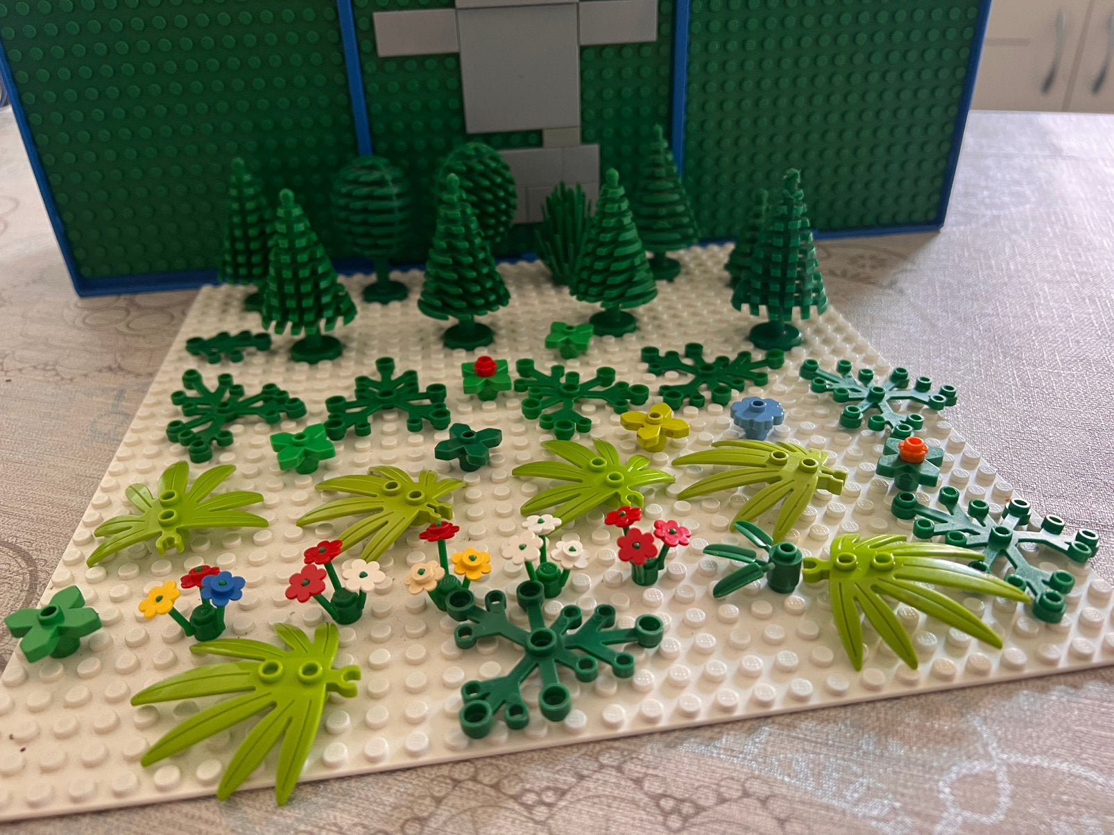 Lego groen bomen bloemen blaadjes, Ophalen of Verzenden, Zo goed als nieuw