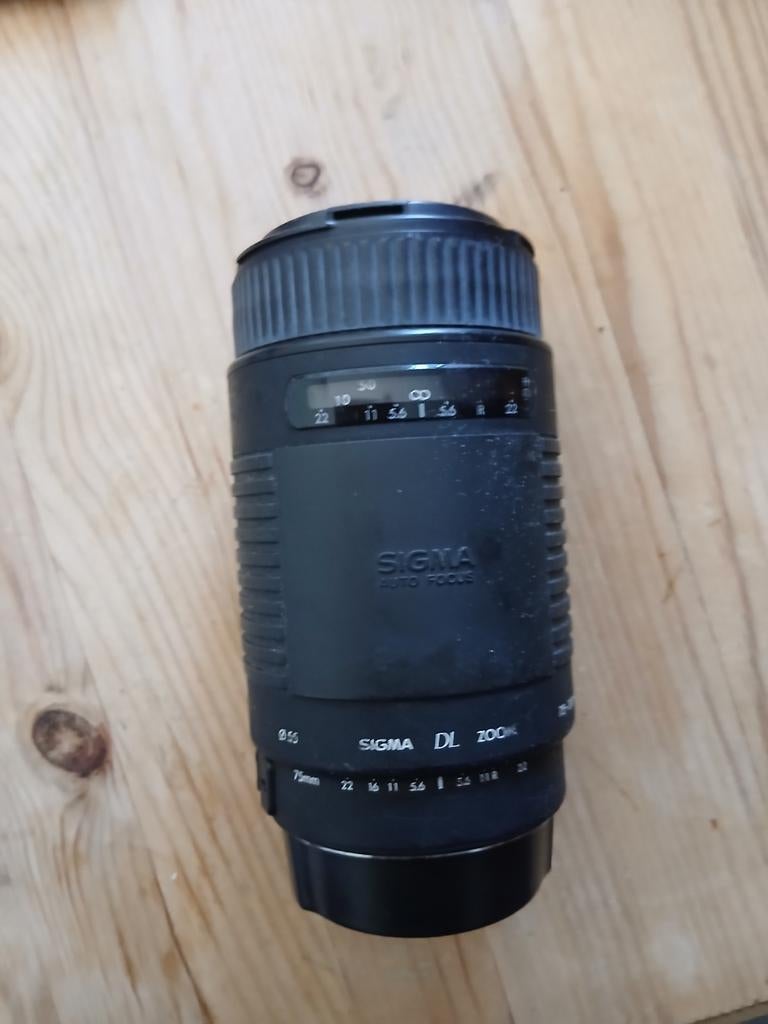 Sigma DL 75-300mm f/4-5.6 Auto Focus Zoomlens, Audio, Tv en Foto, Fotografie | Lenzen en Objectieven, Ophalen of Verzenden, Gebruikt