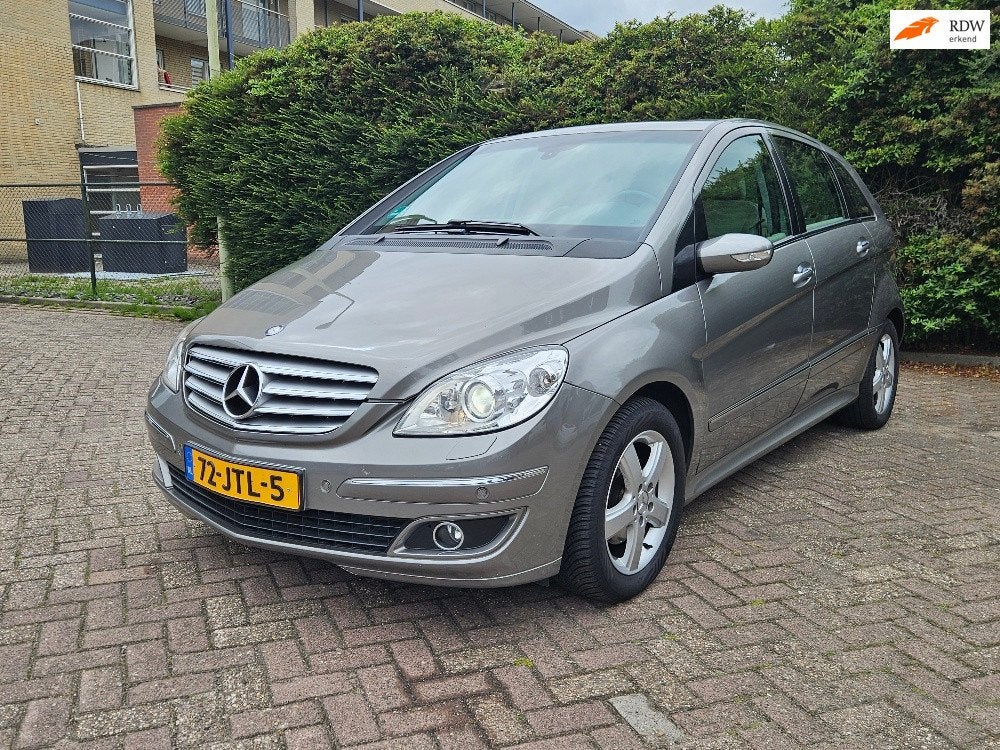 Mercedes-Benz B-klasse 200 Turbo, Auto's, Gebruikt, 4 cilinders, Leder, Bedrijf