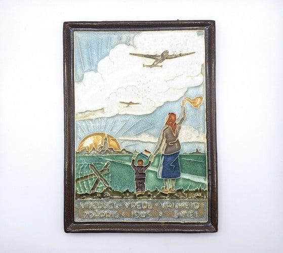Cloisonné tegeltje 'Voedsel - Vrede - Vrijheid', Verzenden