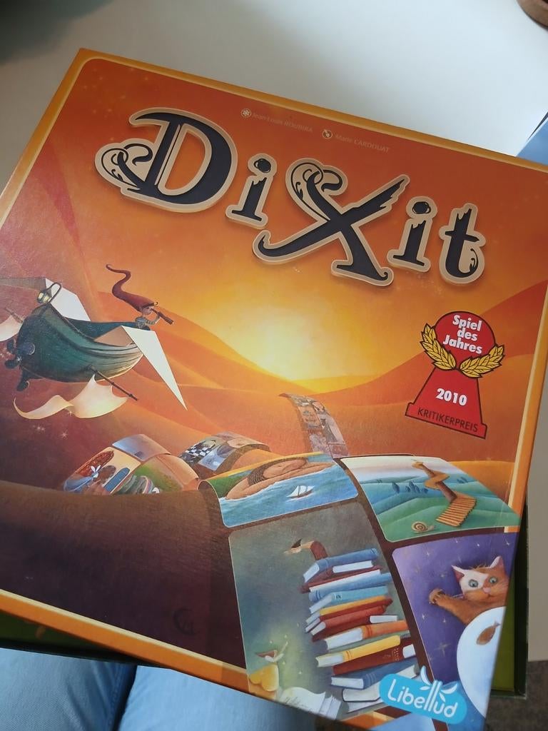 Dixit Bordspel - NIEUW, Vijf spelers of meer, Ophalen of Verzenden, Zo goed als nieuw, Libellud
