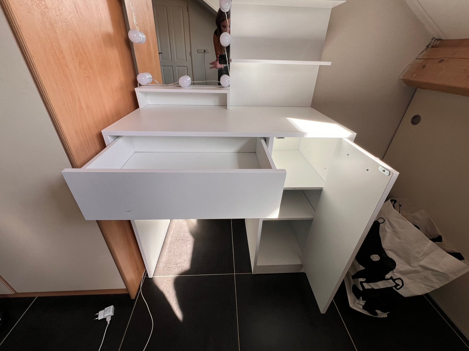 Witte kaptafel / make-up tafel met spiegel en verlichting, Huis en Inrichting, Ophalen of Verzenden, Zo goed als nieuw