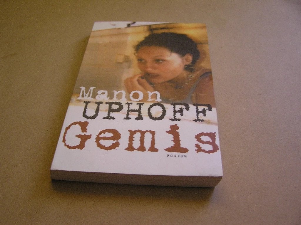 Gemis - Manon Uphoff, Boeken, Chicklit, Zo goed als nieuw, Ophalen of Verzenden