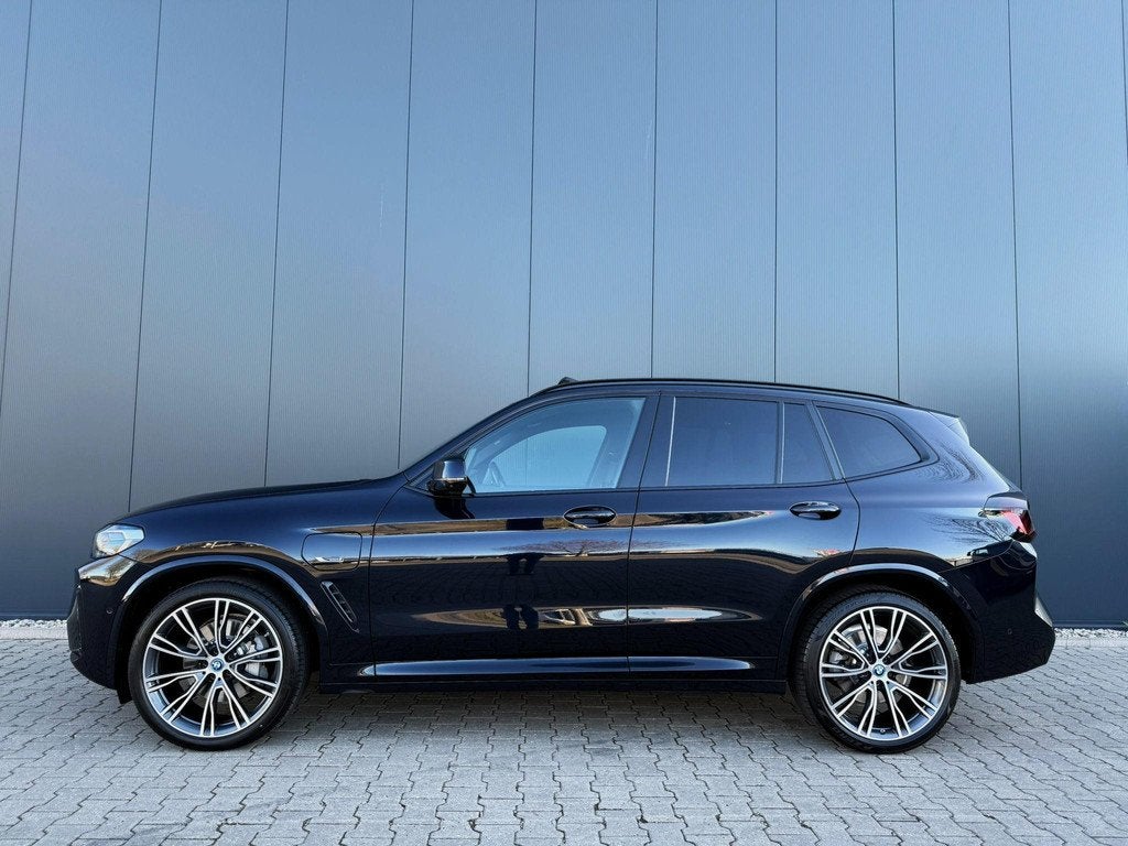 BMW X3 xDrive30e M-sport M-seats Pano Tr.hk 21 inch, 1998 cc, Gebruikt, 4 cilinders, Leder en Stof