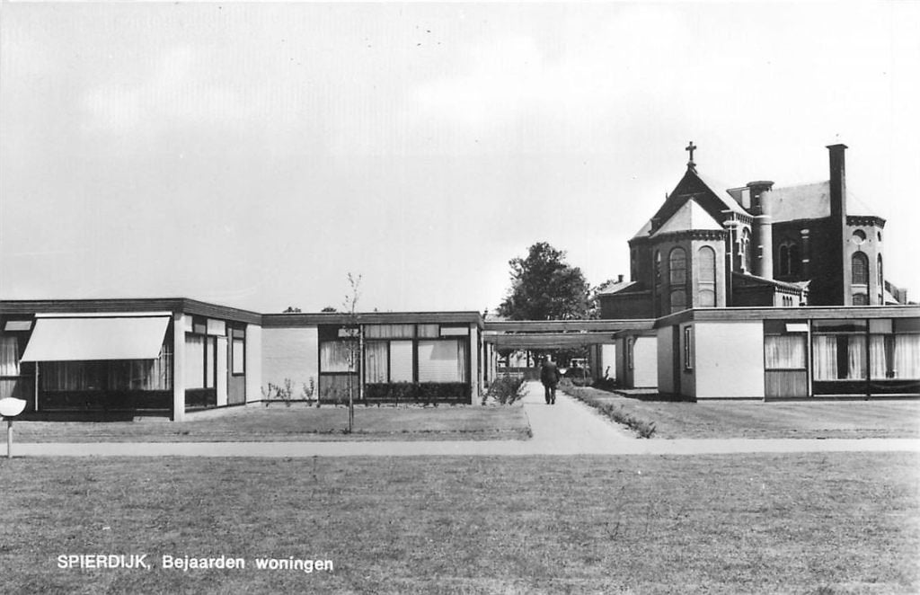 701-170-033 Spierdijk Bejaarden Woningen, Verzamelen, Ansichtkaarten | Nederland, Verzenden, Voor 1920, Noord-Holland