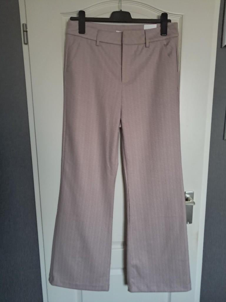 Broek Florez NIEUW Maat : 33 / 42 Kleur : Cream / Beige, Beige, Maat 42/44 (L), Nieuw, Ophalen of Verzenden