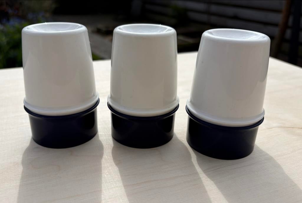 3 Tupperware eierdoppen voor onderweg, blauw/wit, Huis en Inrichting, Keuken | Tupperware, Ophalen of Verzenden, Gebruikt, Blauw