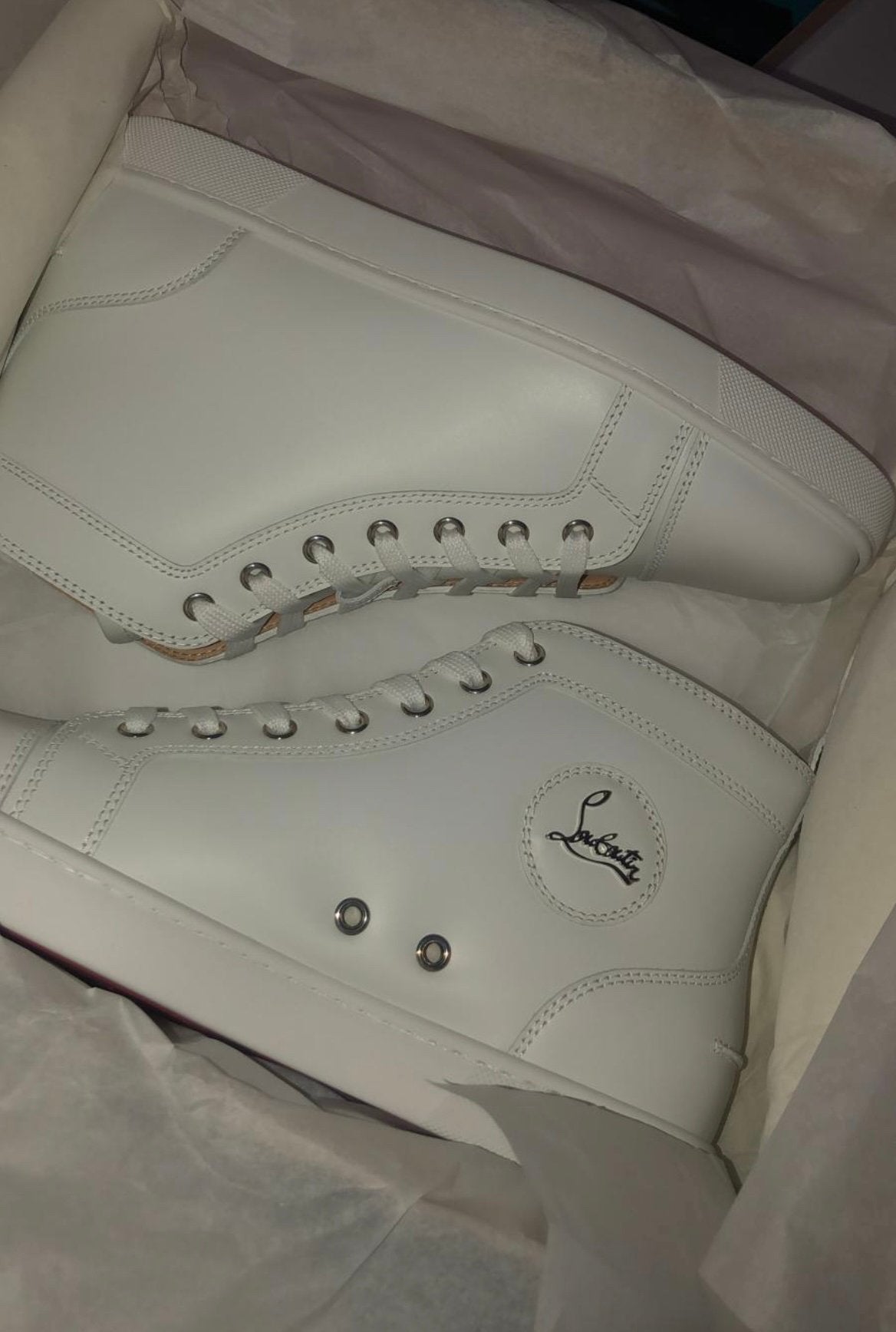 CHRISTIAN LOUBOUTIN Louis Flat Calf White, Ophalen of Verzenden, Zo goed als nieuw, Wit, Sneakers of Gympen