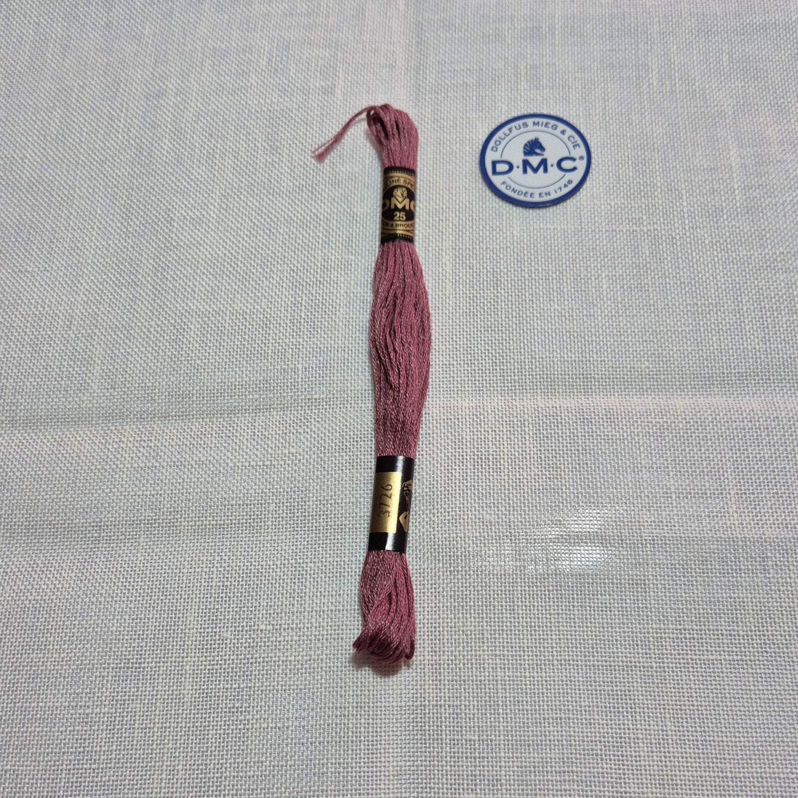 DMC mouline, roze 3726, Ophalen of Verzenden, 68314 ILLZACH Cedex FRANCE, Borduurgaren of Zijde, DMC