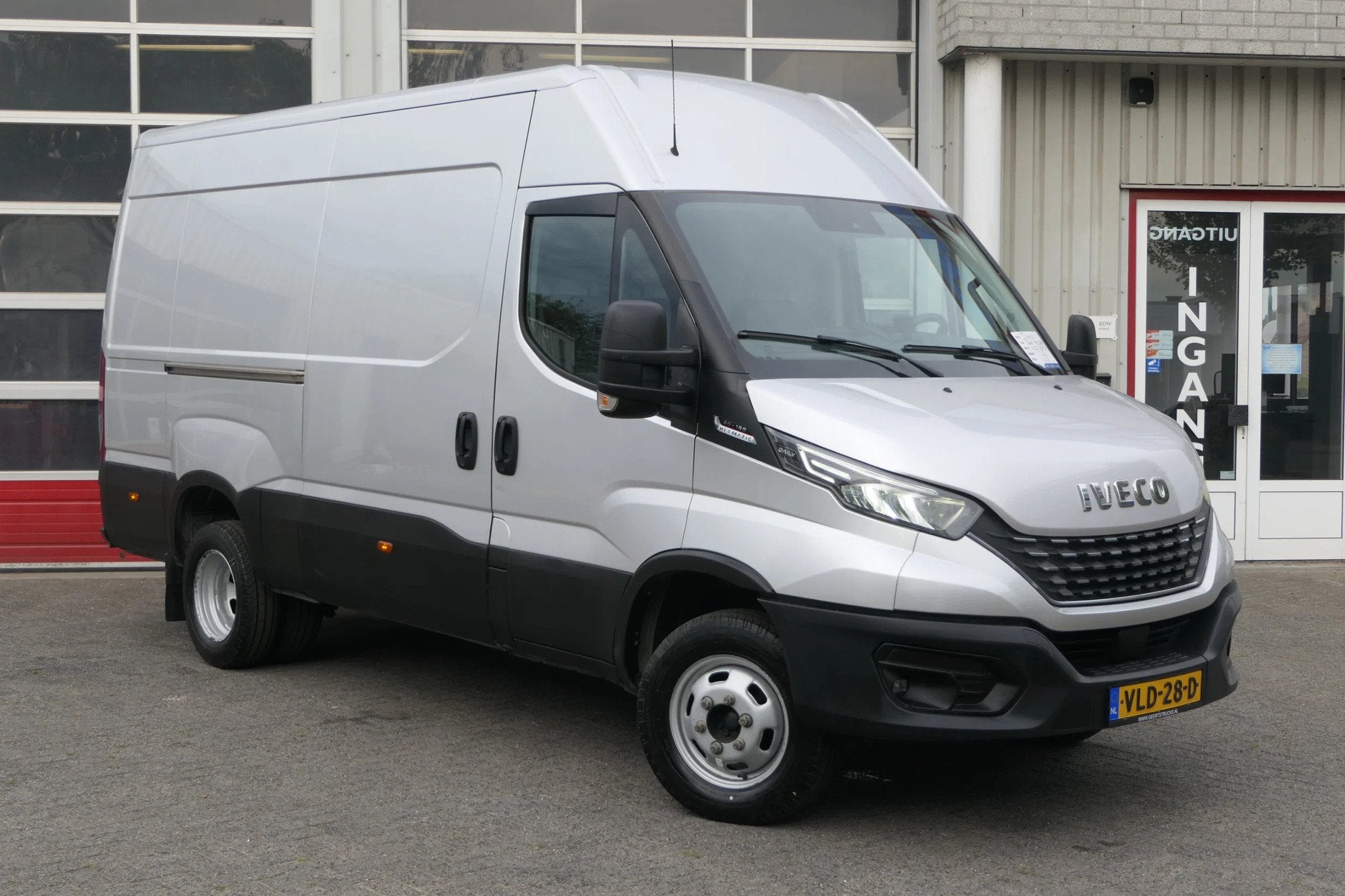 Iveco Daily 40C180 | L2H2 | Double Wheels | 93543Km | 2021 |, Auto's, Automaat, Achterwielaandrijving, Gebruikt, Euro 6