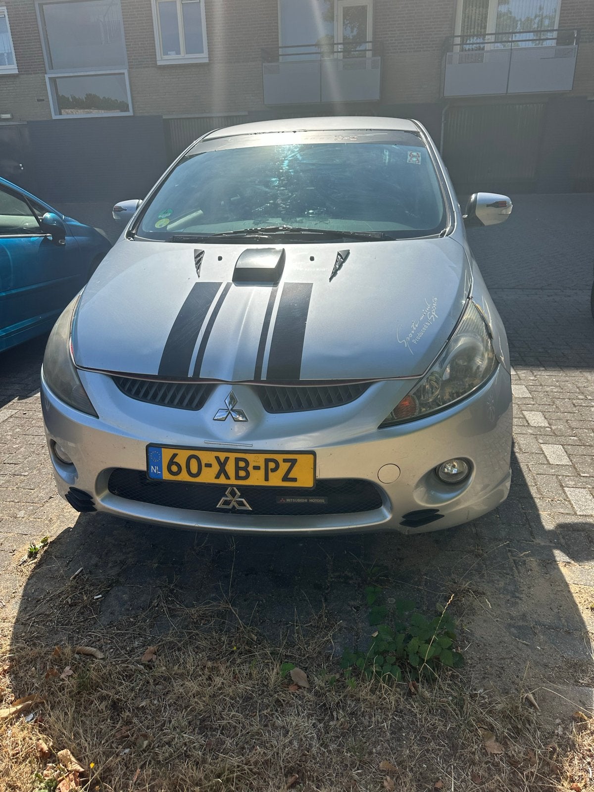 Mitsubishi Grandis 2.4 Mivec 7 2007 Grijs, Voorwielaandrijving, 164 pk, 7 stoelen, Handgeschakeld