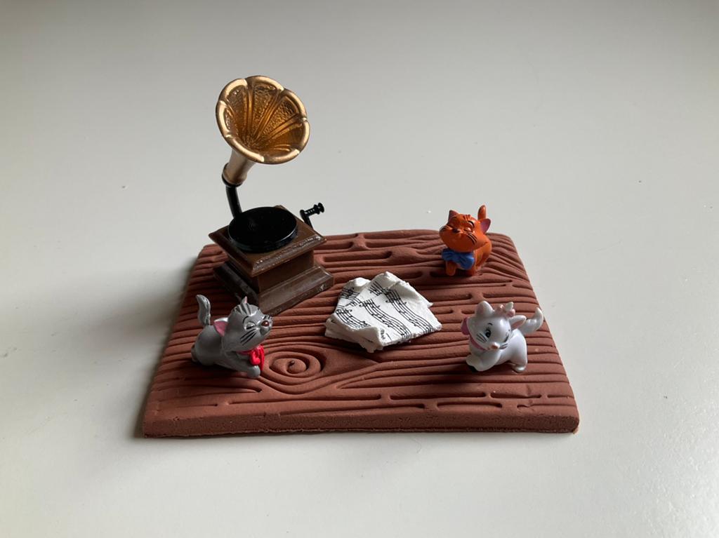 Disney aristocats - beeldje, Ophalen of Verzenden, Zo goed als nieuw, Beeldje of Figuurtje