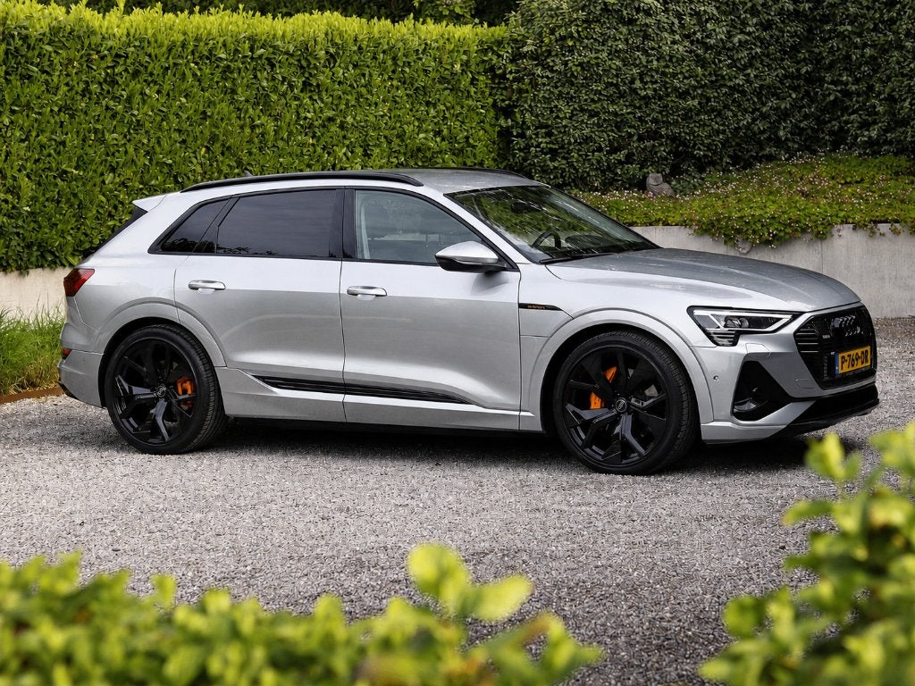 AUDI E-TRON QUATTRO S LINE | 22'' | 47K | HUB | BTW AUTO, Auto's, Automaat, 1800 kg, 95 pk, Alcantara