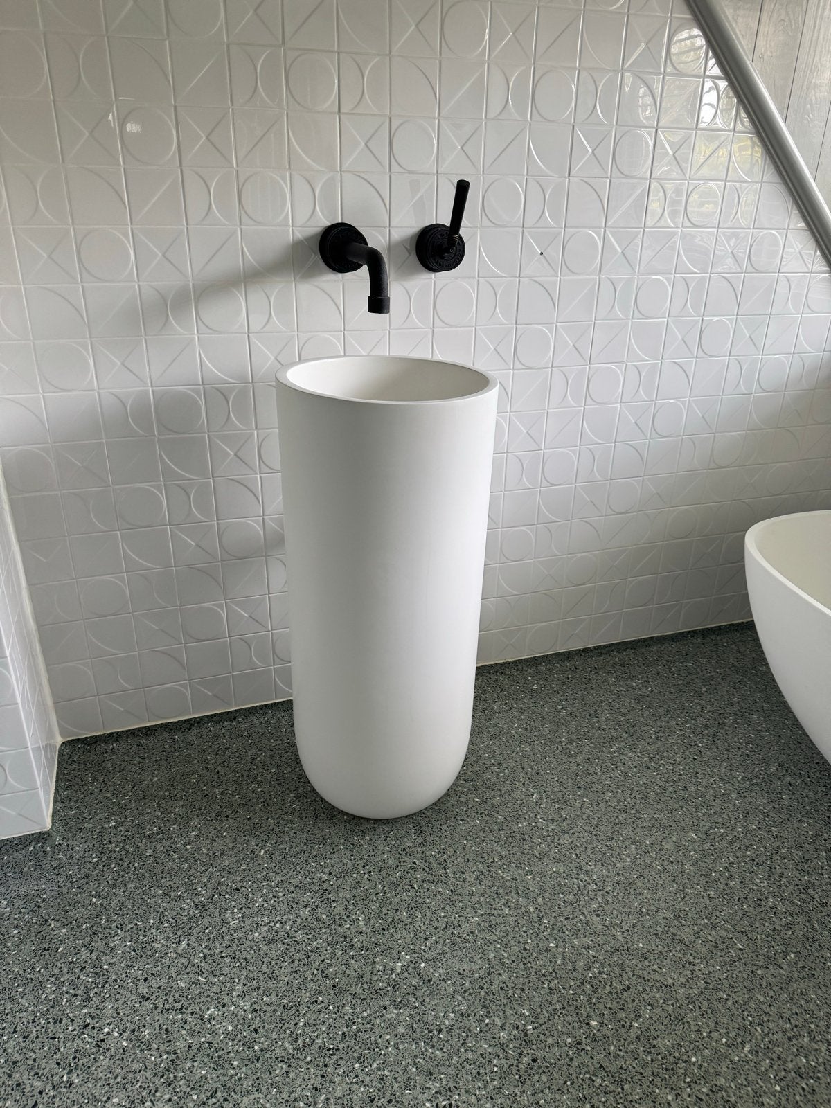 Ideavit Solidroll Mat Wit Vrijstaande Wastafel, Ophalen, Zo goed als nieuw, Steen, Wastafel