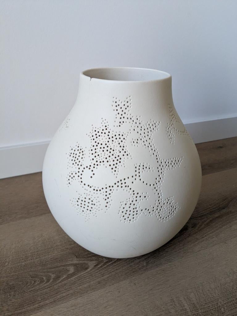 Witte Design Vaas IKEA Hella Jongerius, Huis en Inrichting, Woonaccessoires | Vazen, Gebruikt, Wit, Aardewerk of Porselein, Ophalen of Verzenden