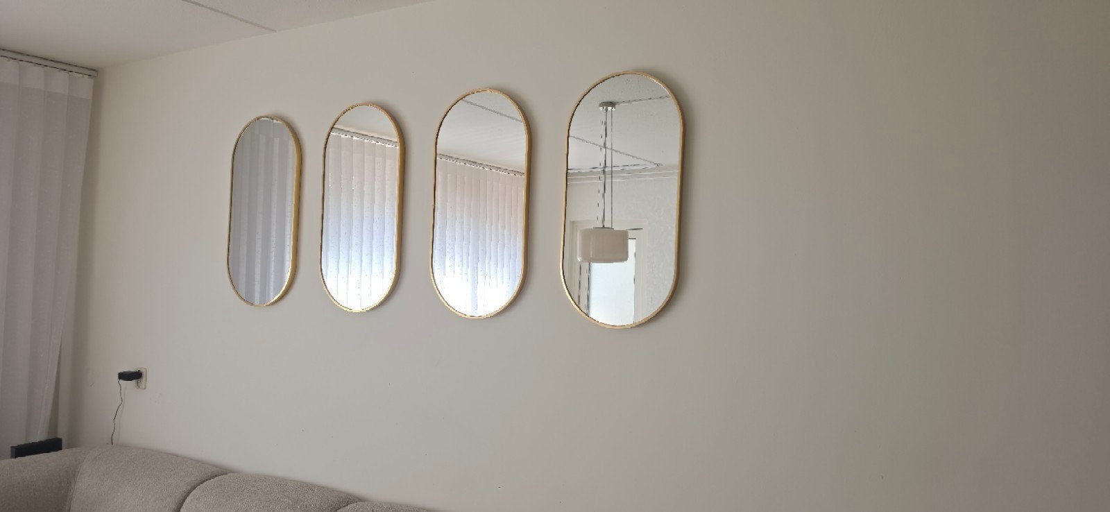 4 ovale spiegels met gouden randje 70x30 cm, Ophalen
