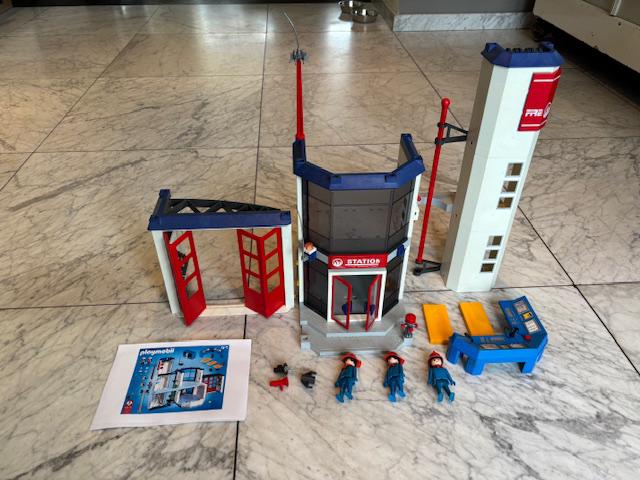 Playmobil brandweer kazerne 4819, Kinderen en Baby's, Speelgoed | Playmobil, Ophalen of Verzenden, Gebruikt