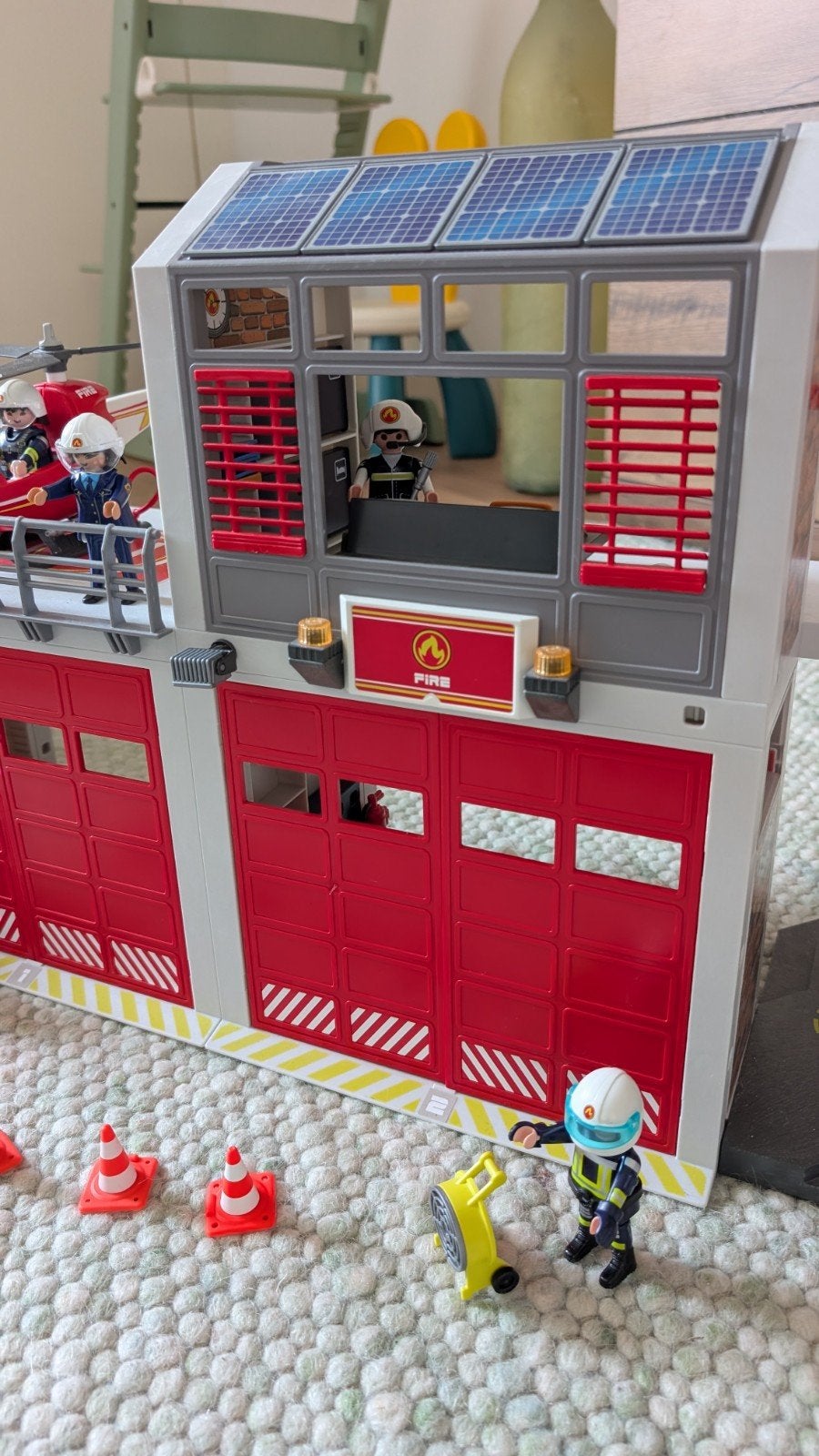 Foto 7 van Playmobil Brandweerkazerne 9462 met Ladderwagen 9463