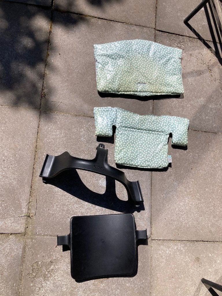 Stokke tripp trapp babyset zwart, Ophalen of Verzenden, Gebruikt, Meegroeistoel