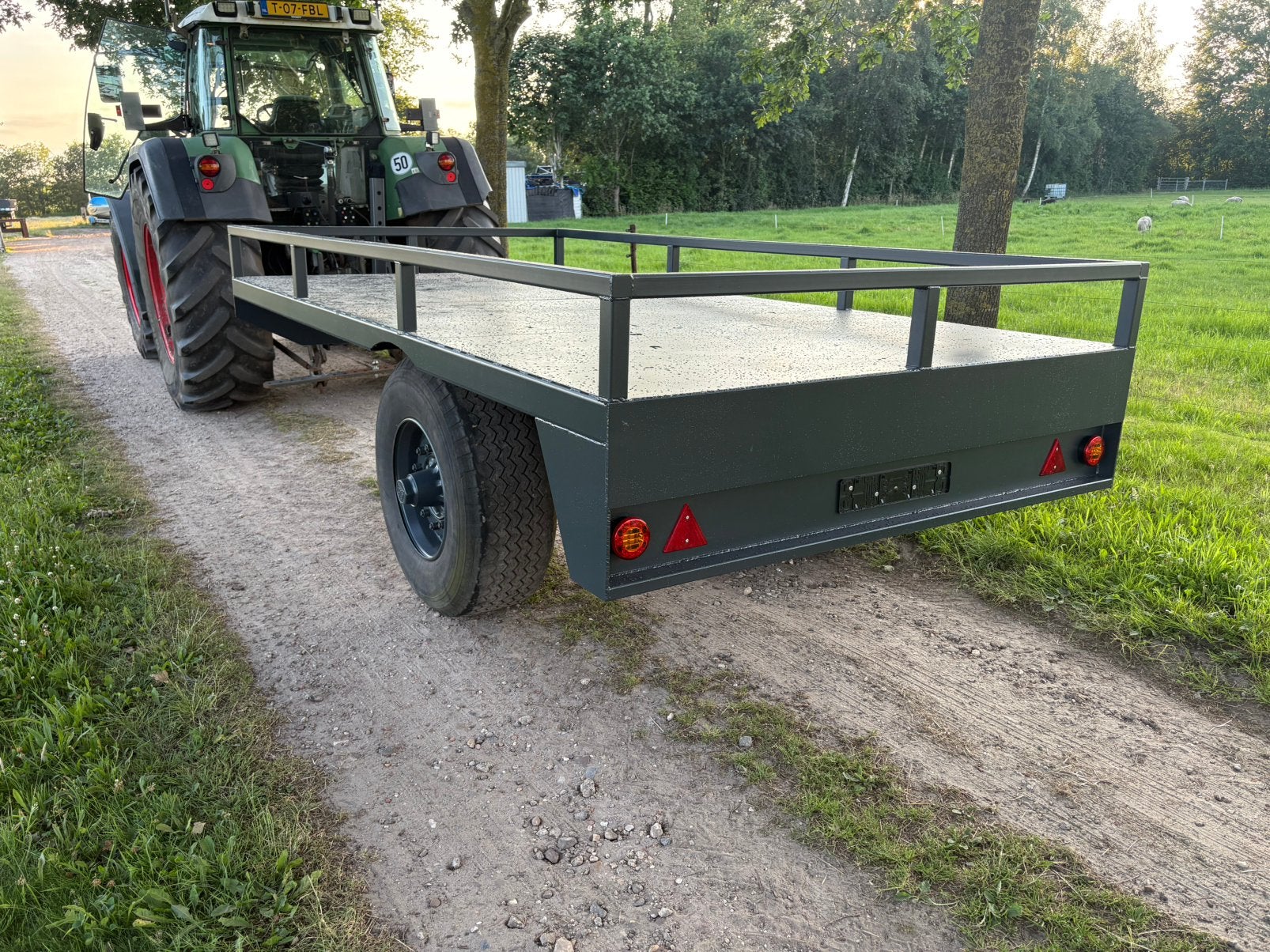 Bakkenwagen mobiele kraan, Zakelijke goederen, Ophalen