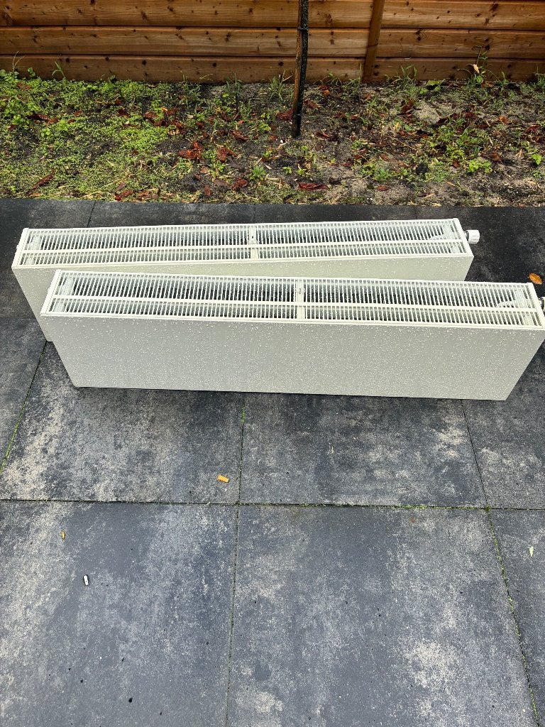 2 x Radiators B 120 x H 30 cm wit, Ophalen, 30 tot 80 cm, Radiator, Zo goed als nieuw