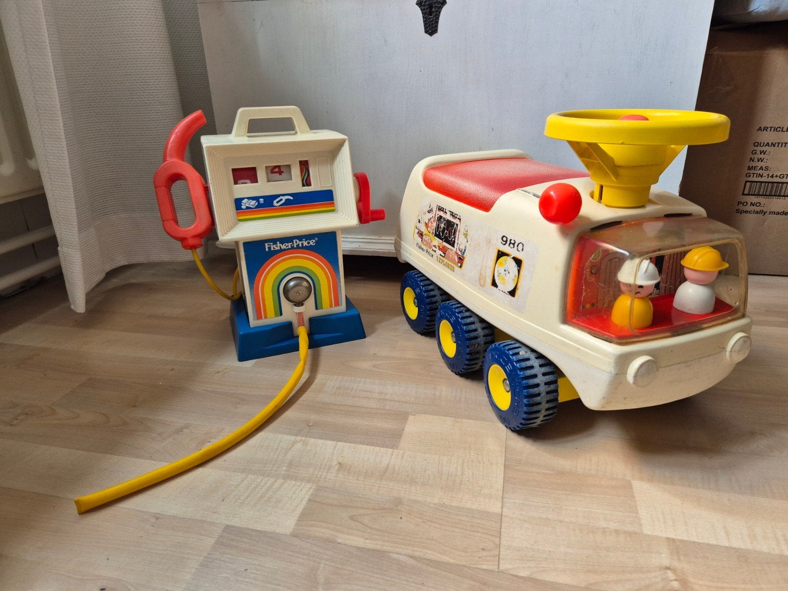 Fisher Price loopauto met benzinepomp Vintage, Ophalen of Verzenden, Gebruikt, Auto of Voertuig