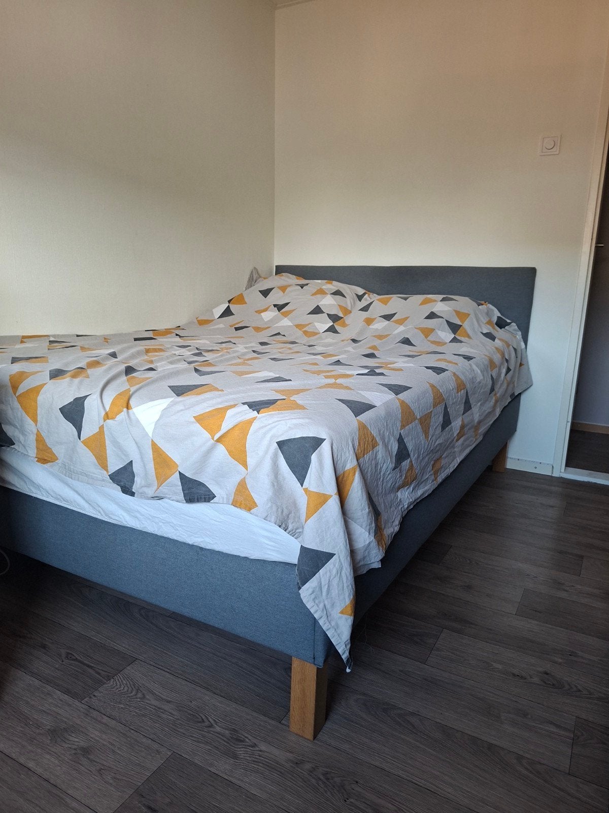 boxspring 140x200, Ophalen, Tweepersoons, 140 cm, Zo goed als nieuw
