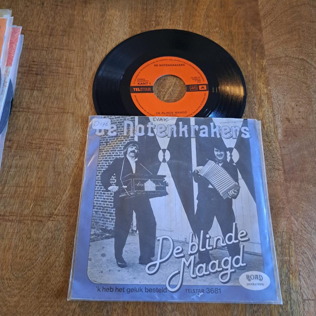 De Notenkrakers - De Blinde Maagd (Single Vinyl), Cd's en Dvd's, Fotohoes, Ophalen, Gebruikt, Nederlandstalig