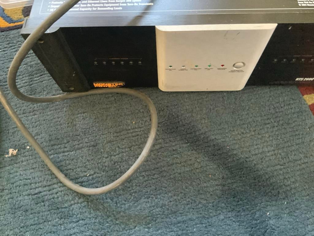 Monster Power HTS 2600 Home Theater PowerCenter, Ophalen of Verzenden, Gebruikt