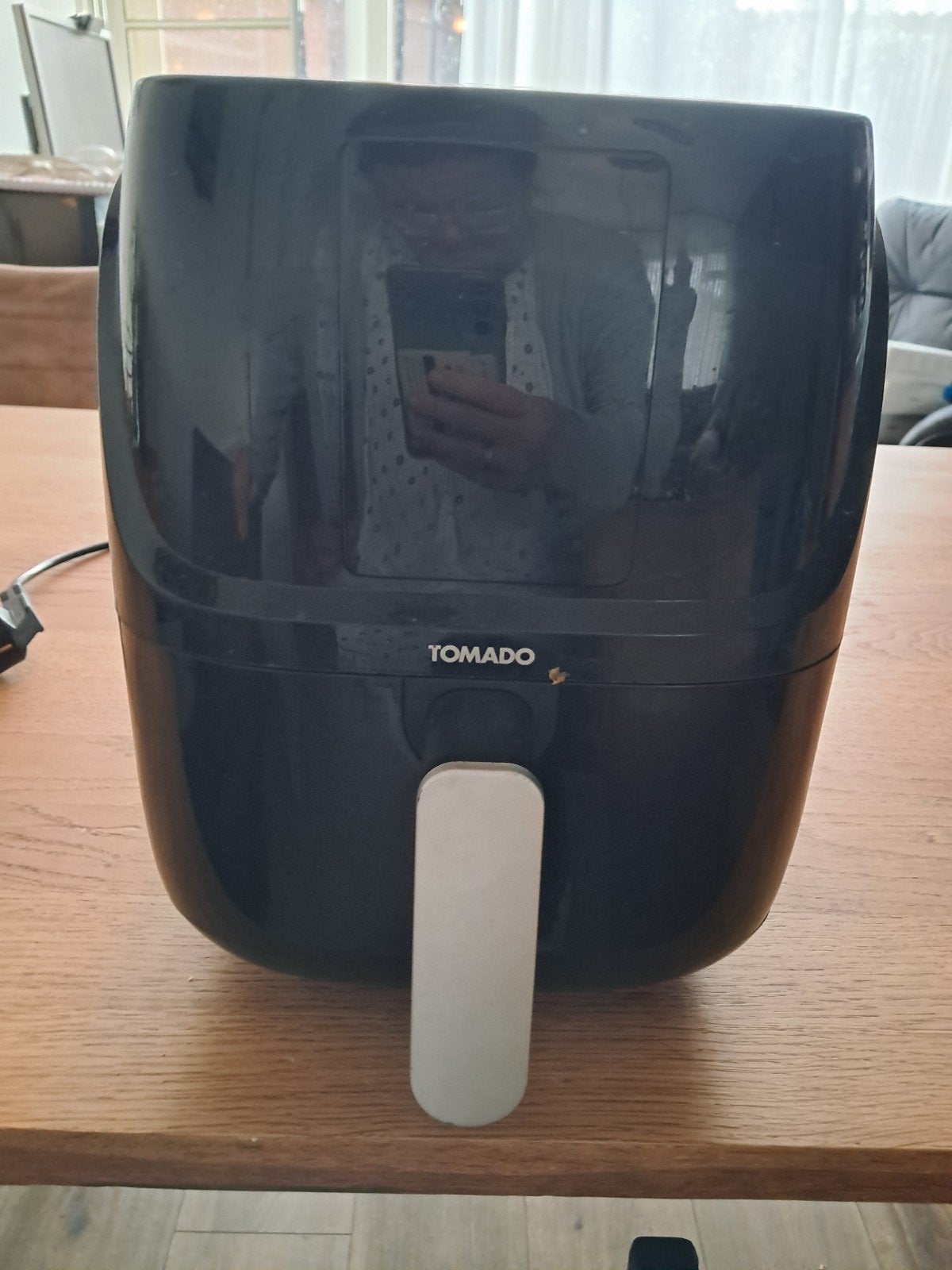 Tomado Airfryer  1 jaar oud, Witgoed en Apparatuur, Ophalen of Verzenden, Zo goed als nieuw, Airfryer, Minder dan 750 gram