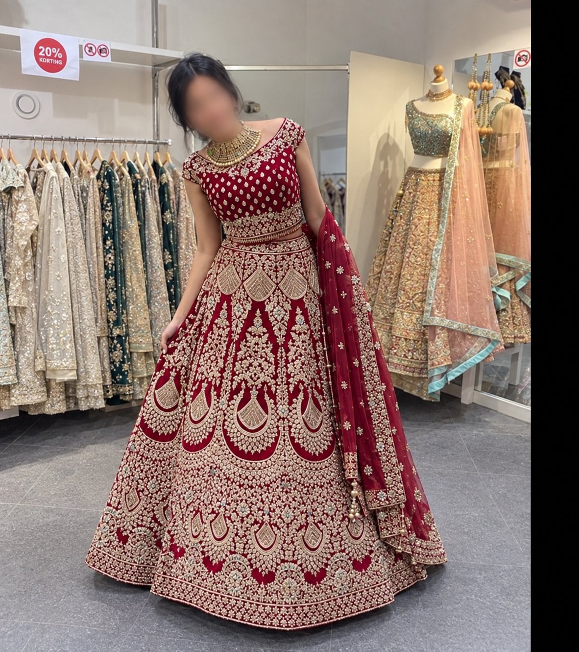 Dhulin Indiase trouwkleding ghagra - Zo goed als nieuw, Ophalen, Zo goed als nieuw, Rood, Trouwjurk