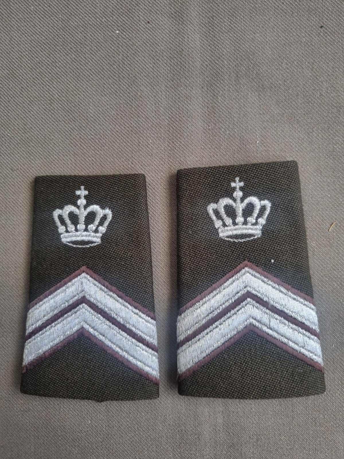 Rangen DT jas opper wachtmeester instructie, Verzamelen, Ophalen of Verzenden, Landmacht, Nederland, Embleem of Badge
