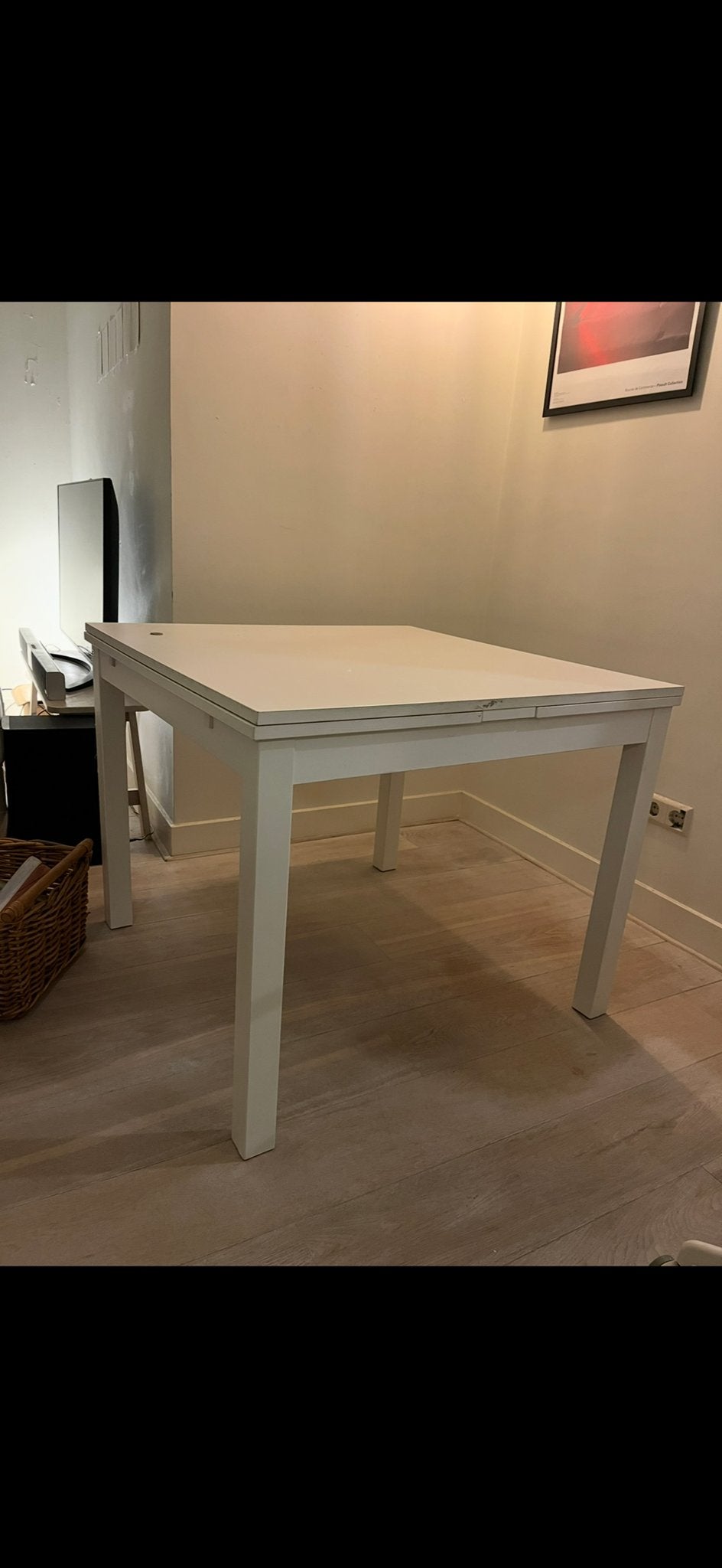 Witte uitschuifbare eettafel, Huis en Inrichting, Tafels | Eettafels, 100 tot 150 cm, Zo goed als nieuw, Vier personen, Rechthoekig