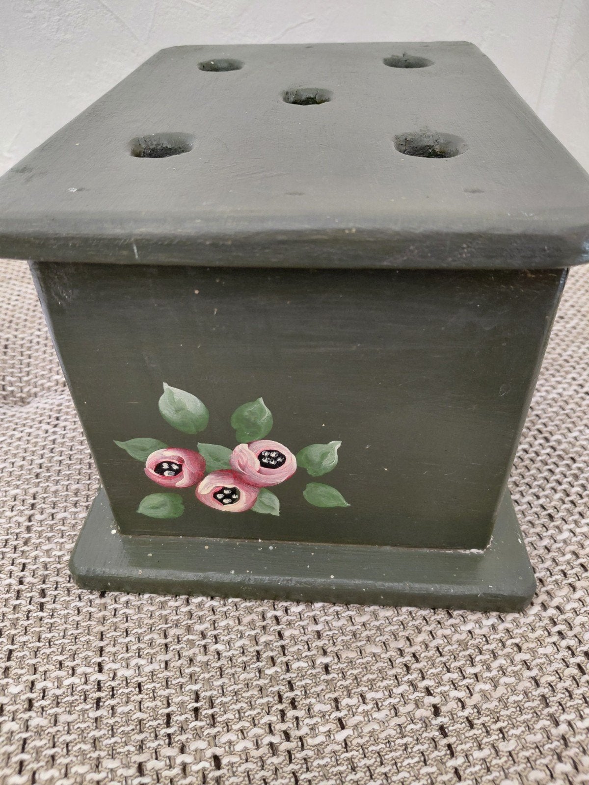 Stoof/Houten bloemenhouder met roosjes, 23x19 cm, Ophalen of Verzenden, Gebruikt, Groen, Overige materialen