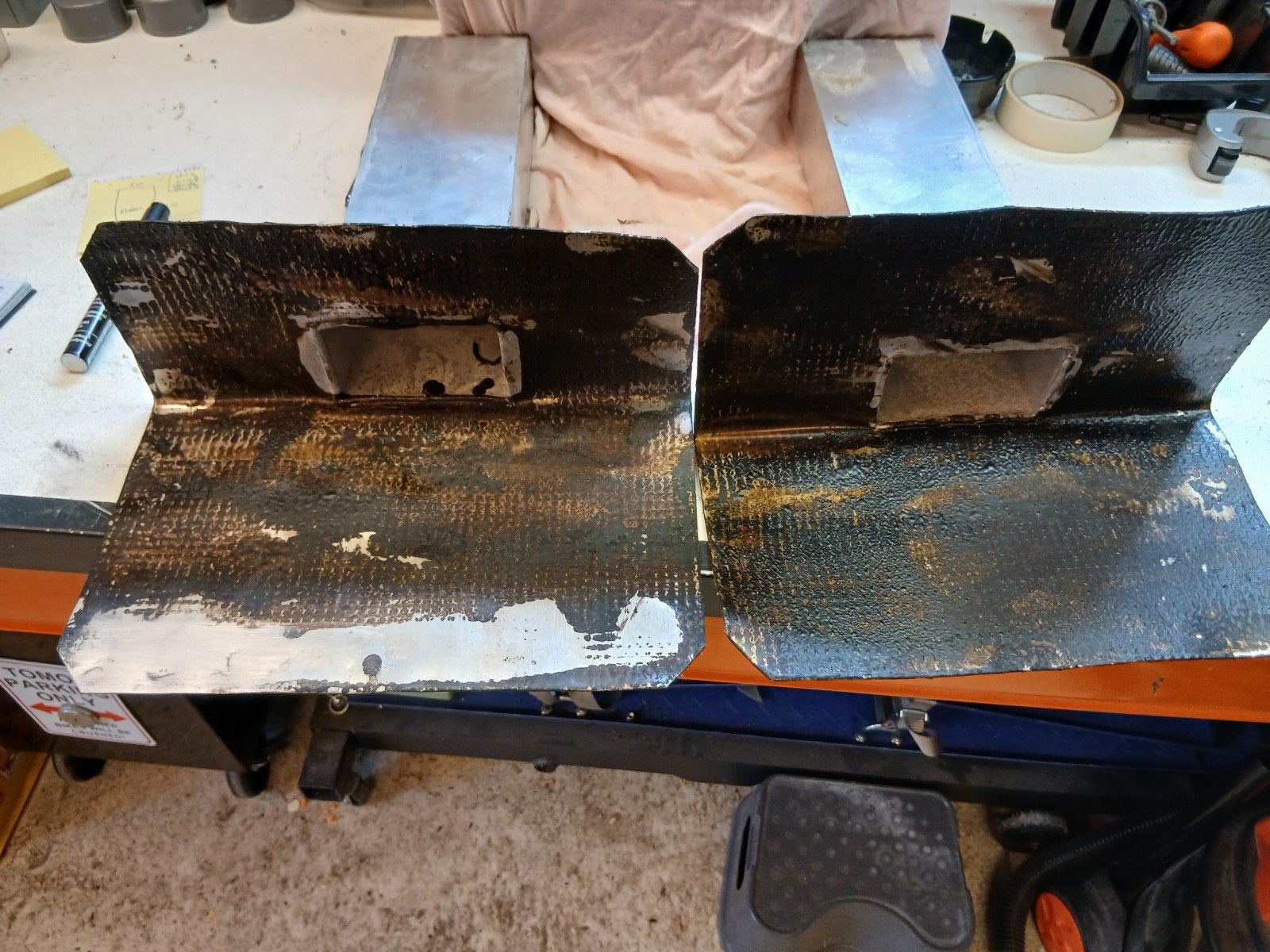 2 x alu platdakafvoer plakplaat  met stadsuitloop 100 x 60, Doe-het-zelf en Verbouw, Afvoer, Gebruikt, Aluminium, Ophalen of Verzenden