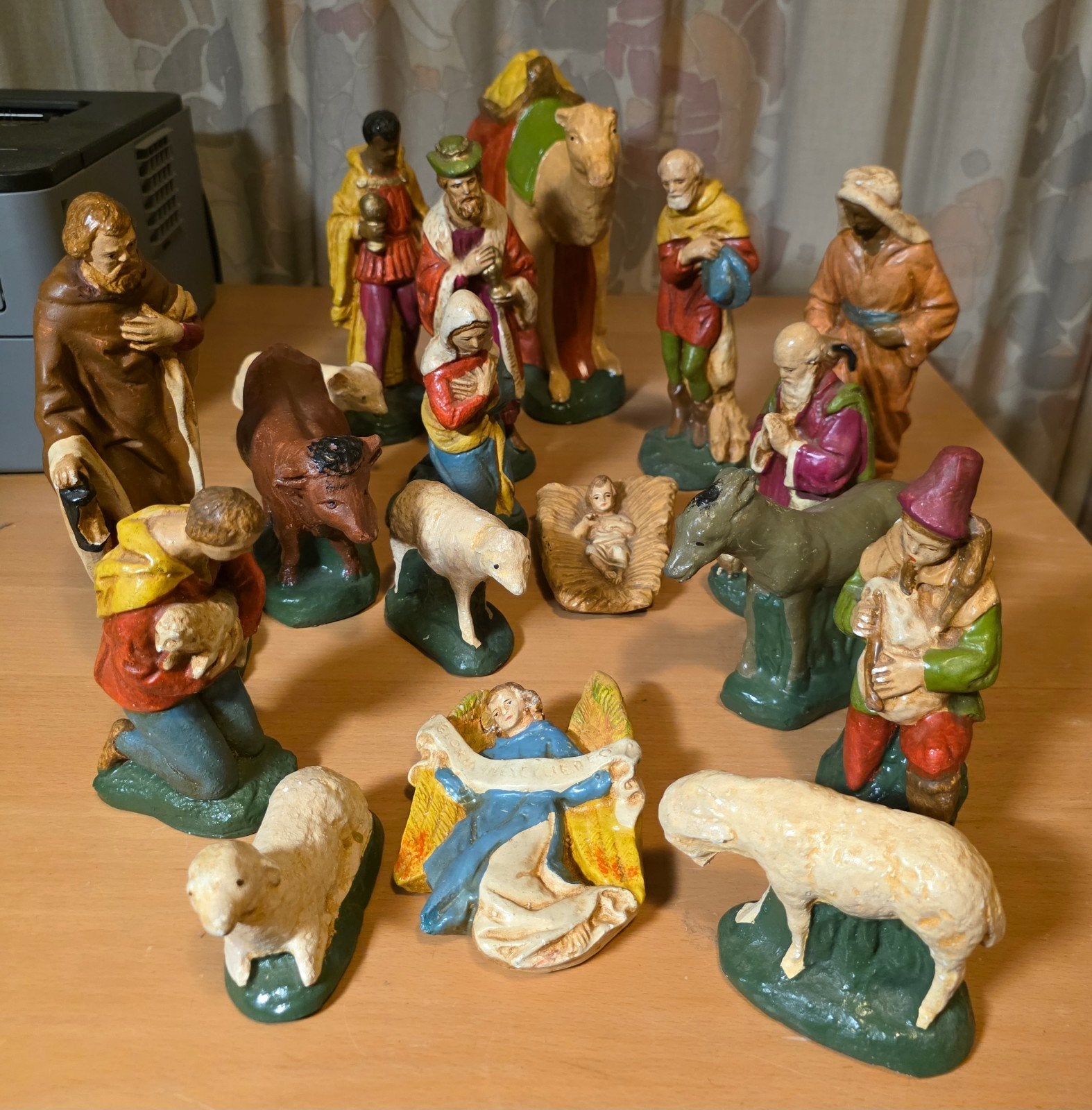 Grote kerststalbeelden, 20 stuks Mooie, kleurrijke kerststal, Diversen, Ophalen, Gebruikt