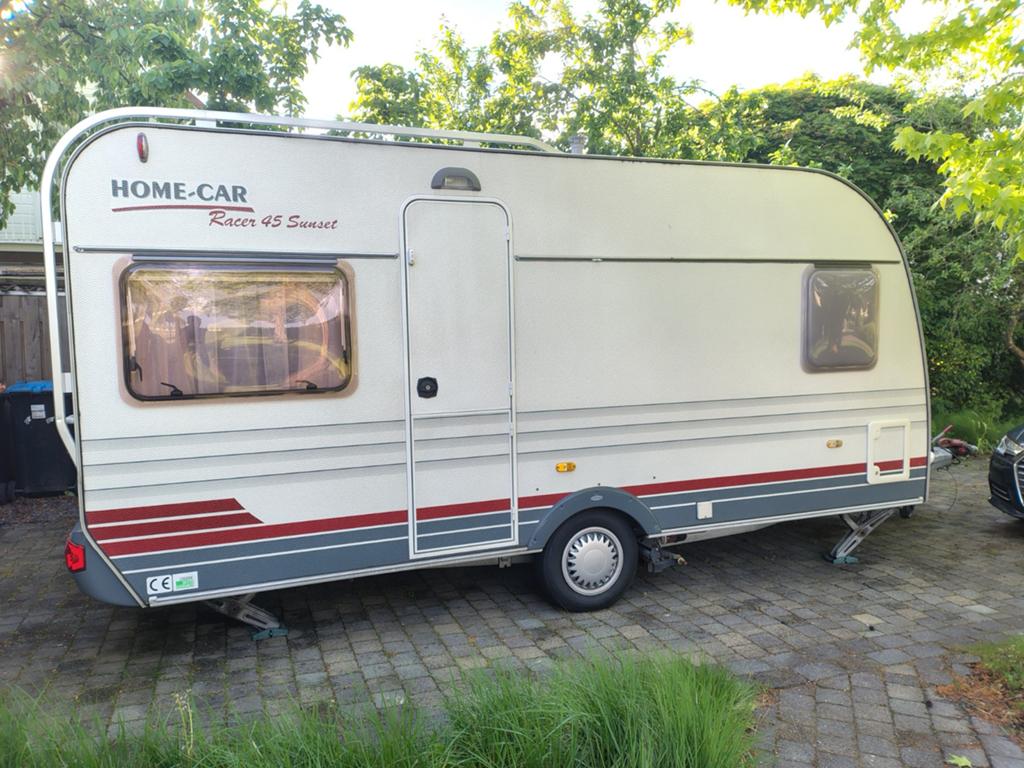 Home-Car Racer 45 2003 Sunset caravan met voortent, Home-car, Rondzit, Lengtebed, 750 - 1000 kg