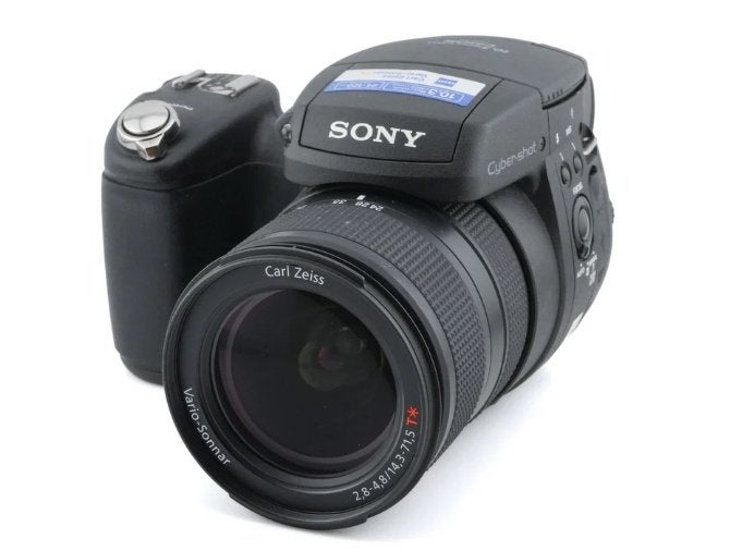 Uniek Sony  DSC-R1 –De ENIGE  Bridgecamera met APS-C sensor!, Ingebouwde flitser, Ophalen of Verzenden, Zo goed als nieuw, 4 t/m 7 keer
