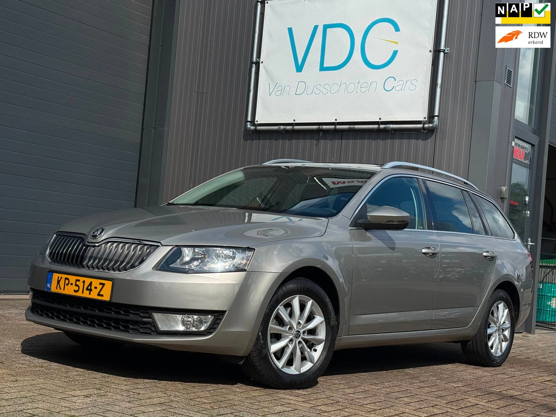 Skoda Octavia Combi 1.0 TSI Greentech Ambition Business | Au, Gebruikt, 630 kg, Automatische klimaatregeling, Onderhoudsboekje