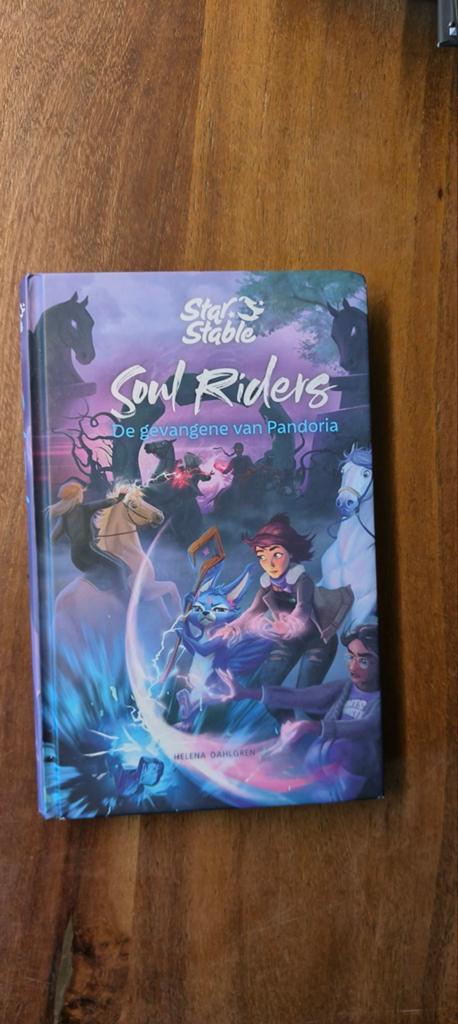 Star Stable: Soul Riders - De Gevangene van Pandoria, Ophalen of Verzenden, Zo goed als nieuw, Helena Dahlgren, Fictie