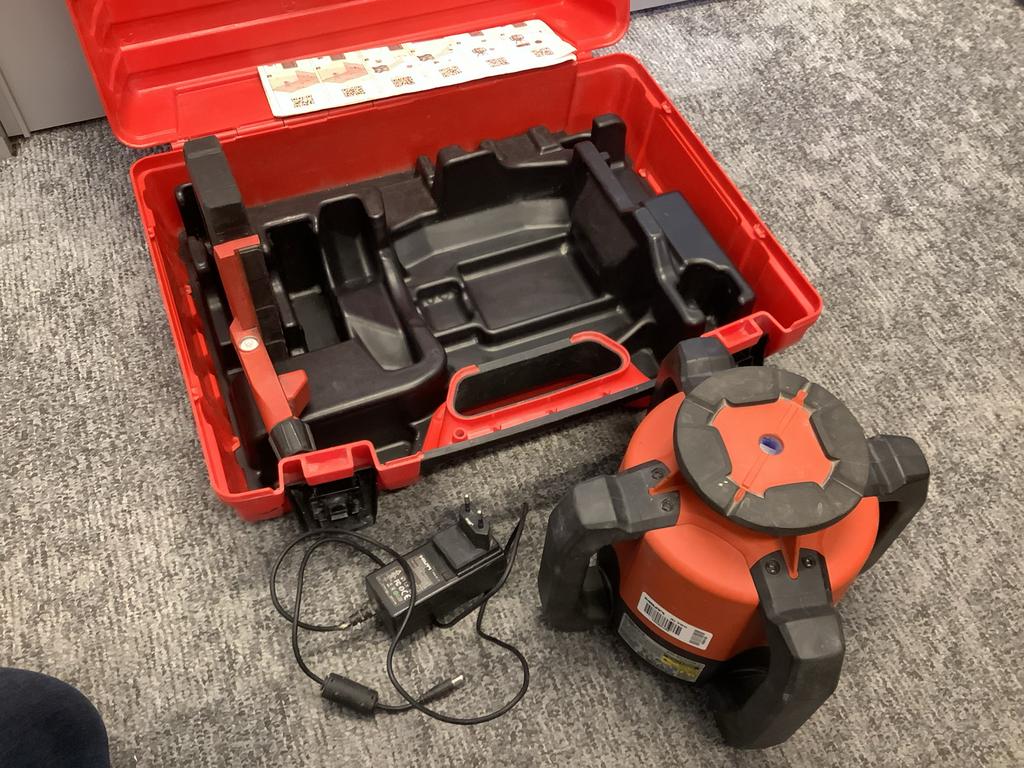 Hilti PR 30-HVS Roterende Laser met Ontvanger en Koffer, Ophalen, Gebruikt, Licht