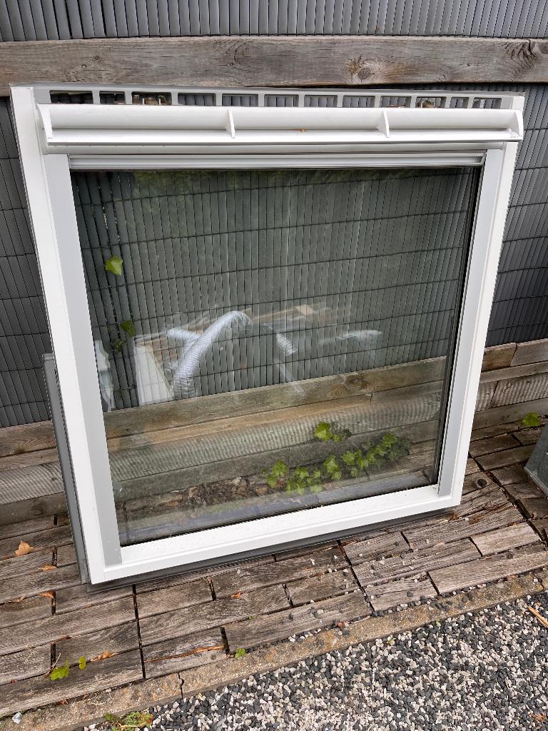 Velux dakraam, Ophalen, Gebruikt, 80 tot 120 cm, Dubbelglas
