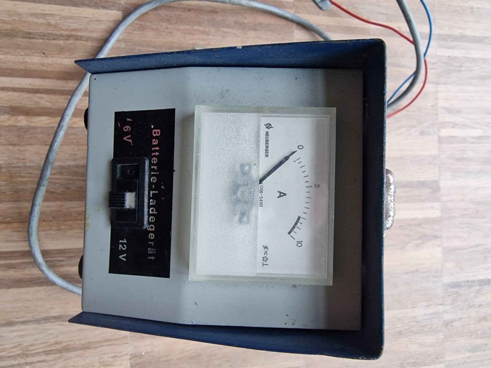 Einhell Acculader 6V/12V - Batterij-Lader, Ophalen of Verzenden, Gebruikt, Universele onderdelen
