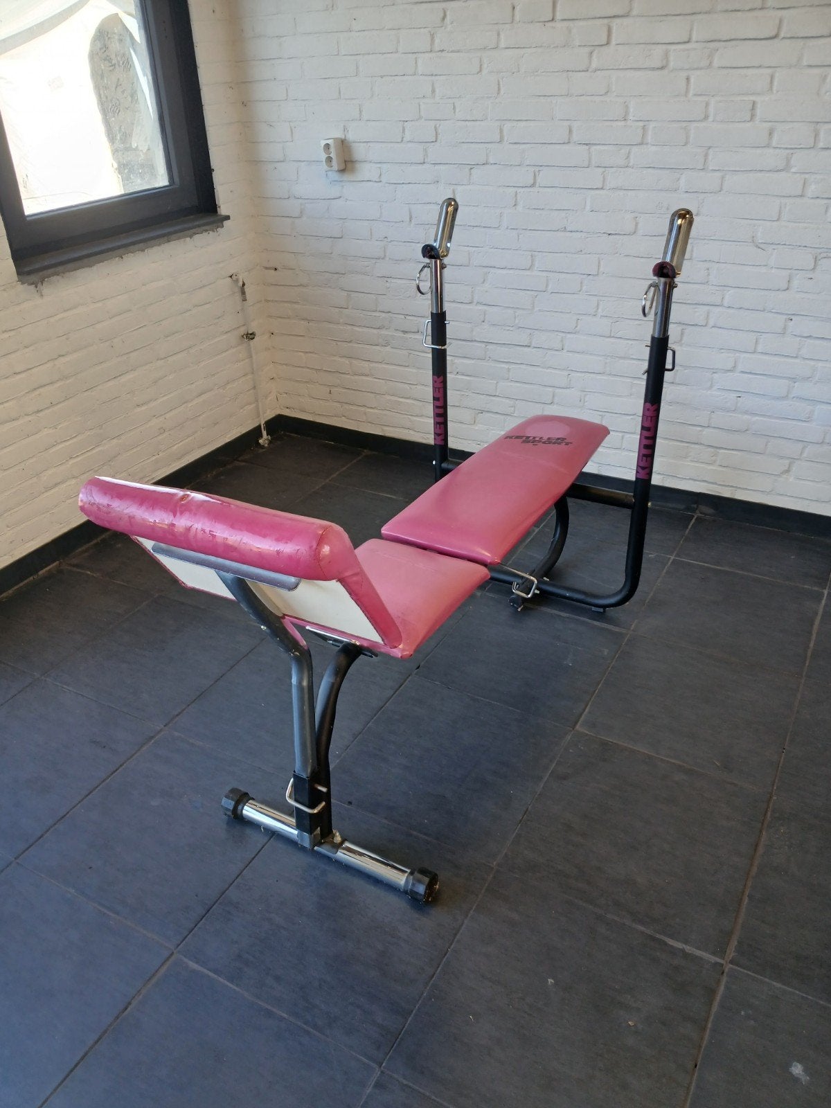 Kettler Sport Krachtstation met halterbank en gewichten, Ophalen, Benen, Gebruikt, Krachtstation
