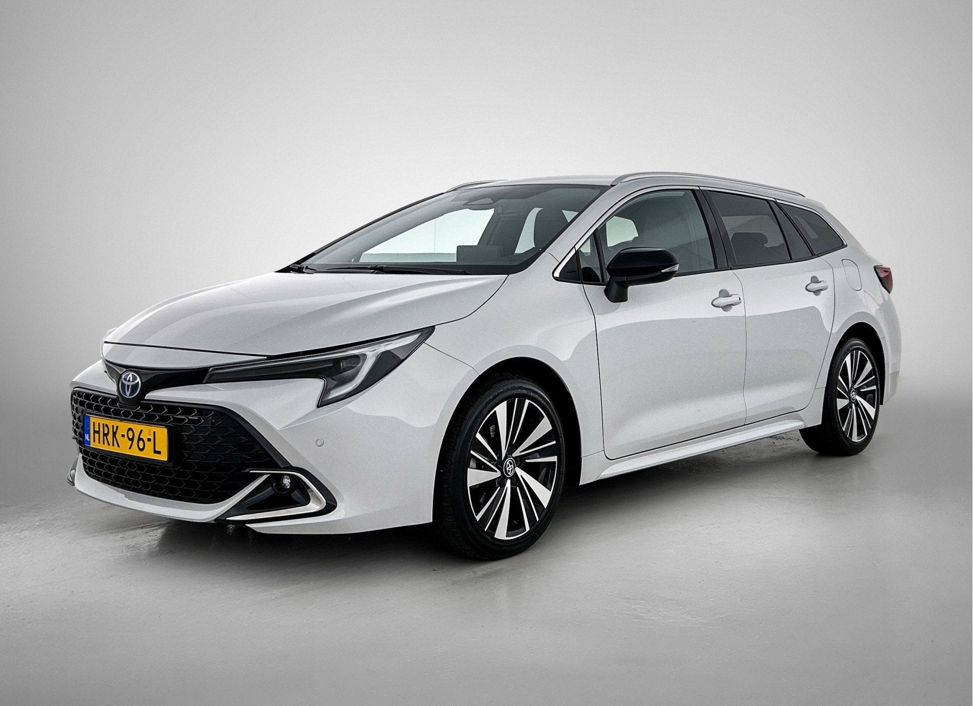 Toyota Corolla Touring Sports Hybrid 140 Dynamic Dynamic Gre, 12 maanden, 4 cilinders, Corolla, Origineel Nederlands