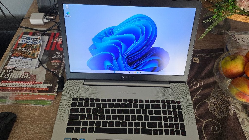 ASUS Laptop met Intel Core i7-6700HQ en Windows 11, Computers en Software, Windows Laptops, Ophalen, Met videokaart, 2 tot 3 Ghz