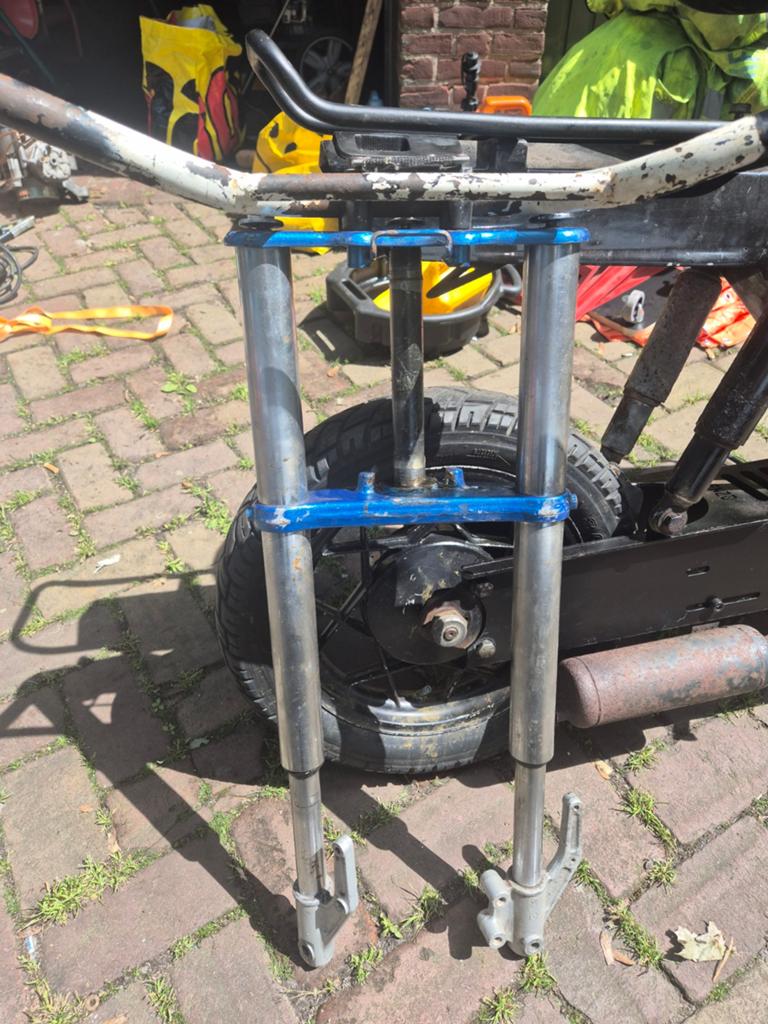 Suzuki Streetmagic Voorvork - Gebruikt, Fietsen en Brommers, Brommeronderdelen | Scooters, Ophalen of Verzenden, Gebruikt, Overige typen